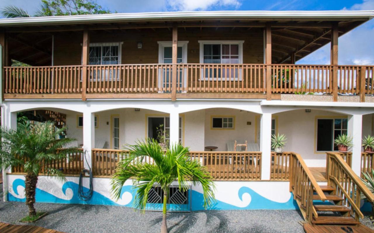 Wikkid Resort Dixon Cove Dış mekan fotoğraf